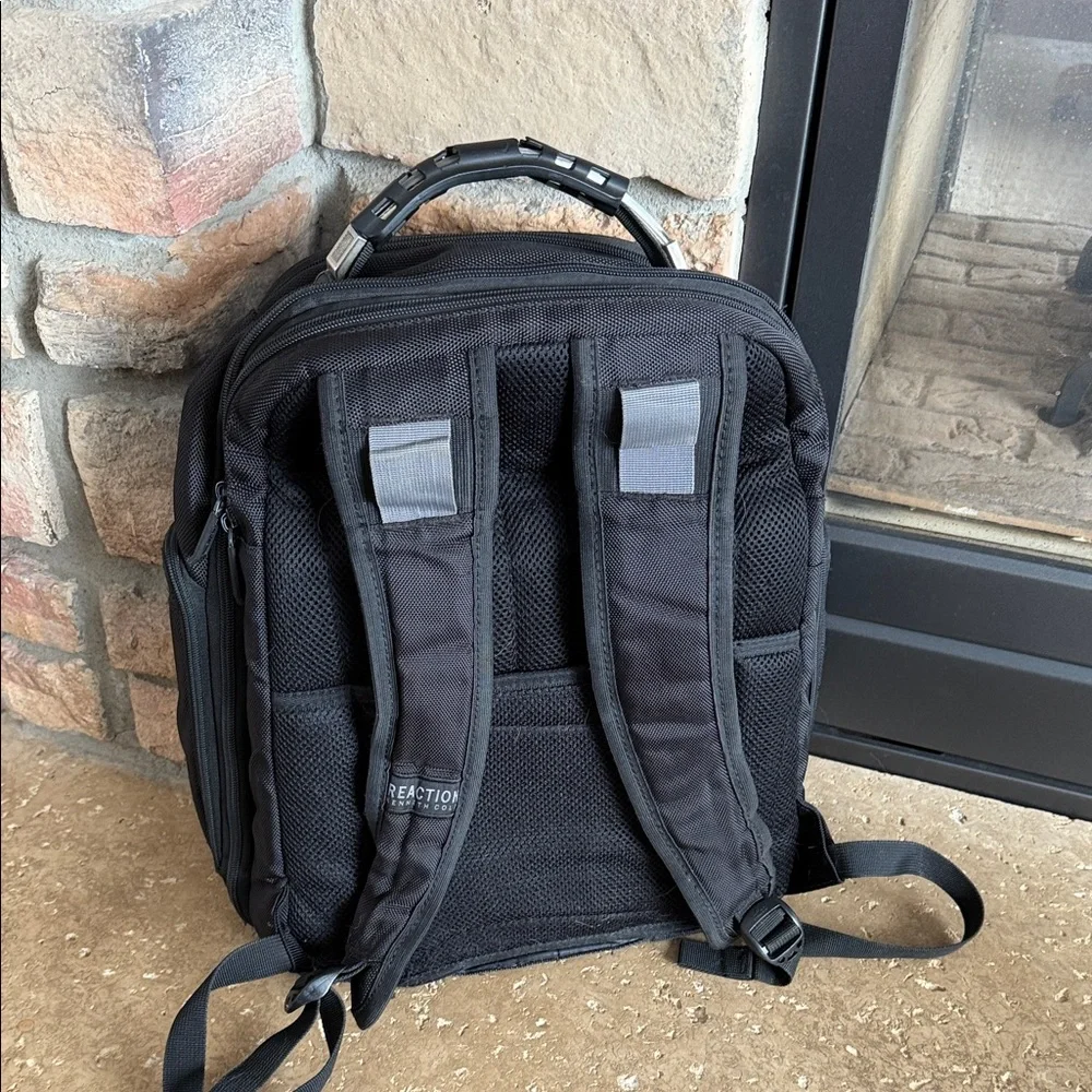 Kenneth Cole Black Expandable Backpack